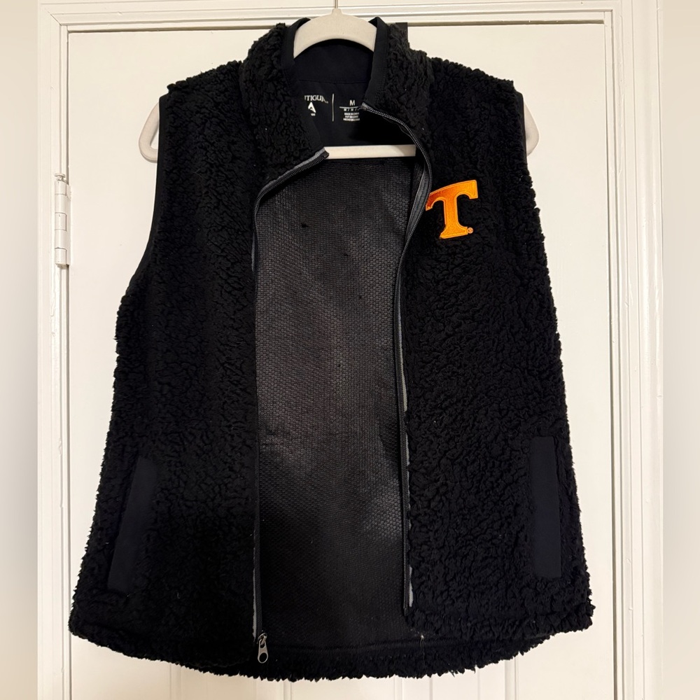 Women’s Tennessee Sherpa vest